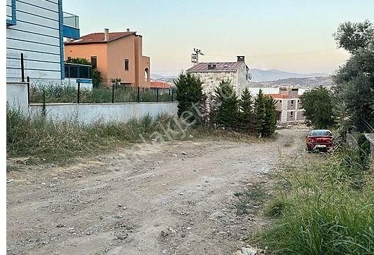 Yeni Foça Donatkent 286 M2 Villa İmarlı Arsa