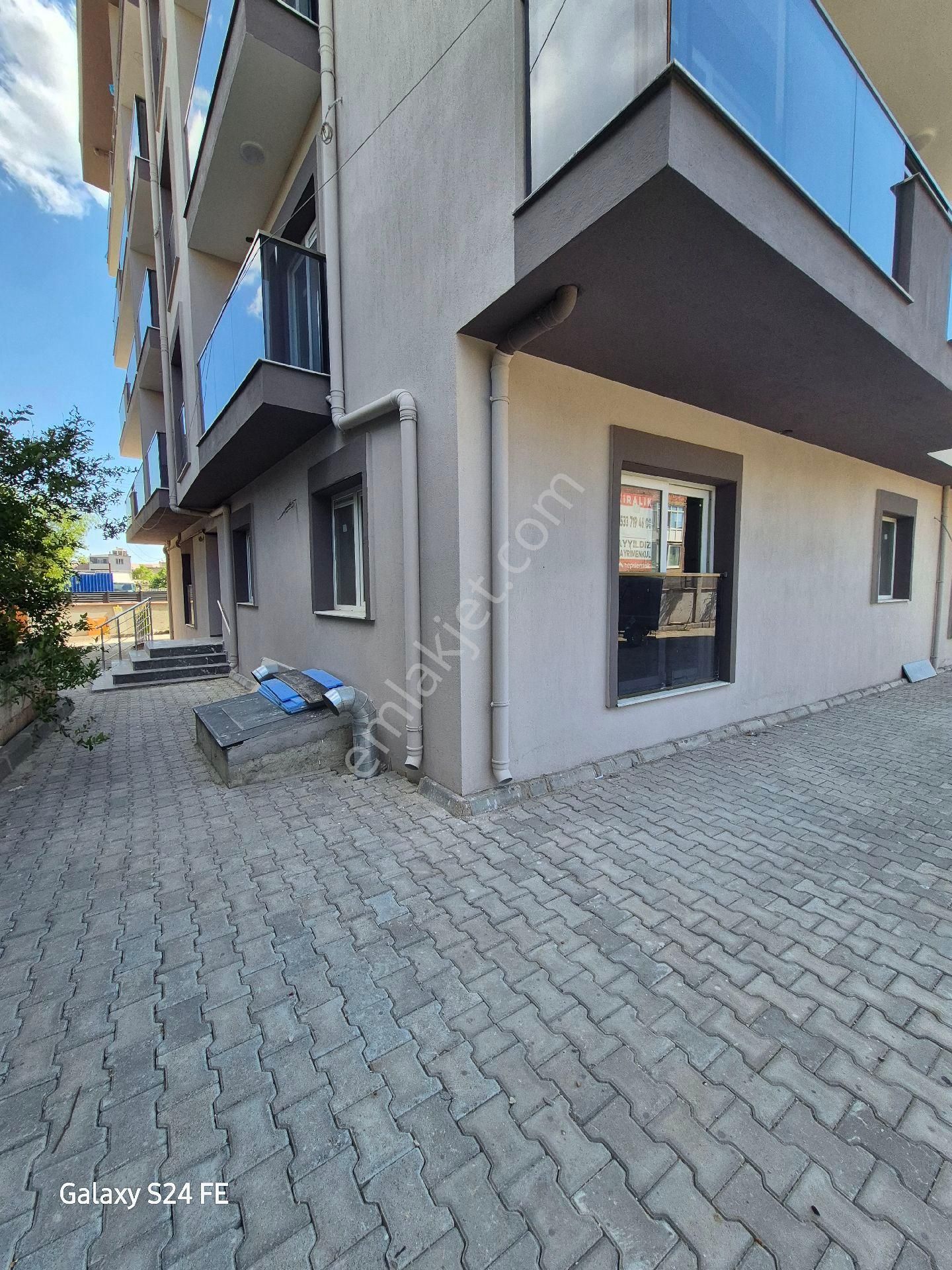 Bornova Doğanlar Da 1+1 Kiralık Lüks Daire