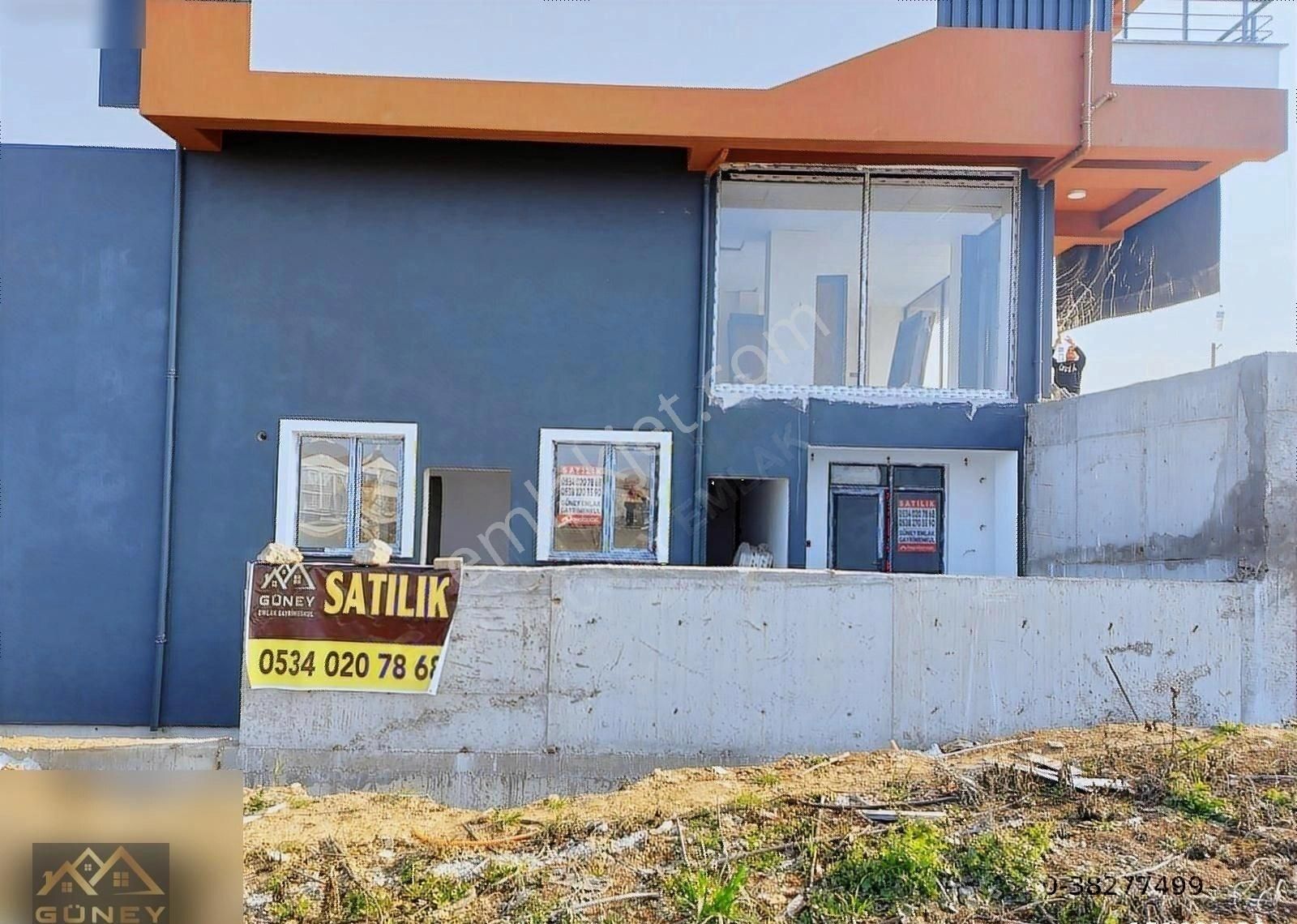 Güney Emlak Gayrimenkulden Hastane Yolu Üzerinde Satılık 2+0