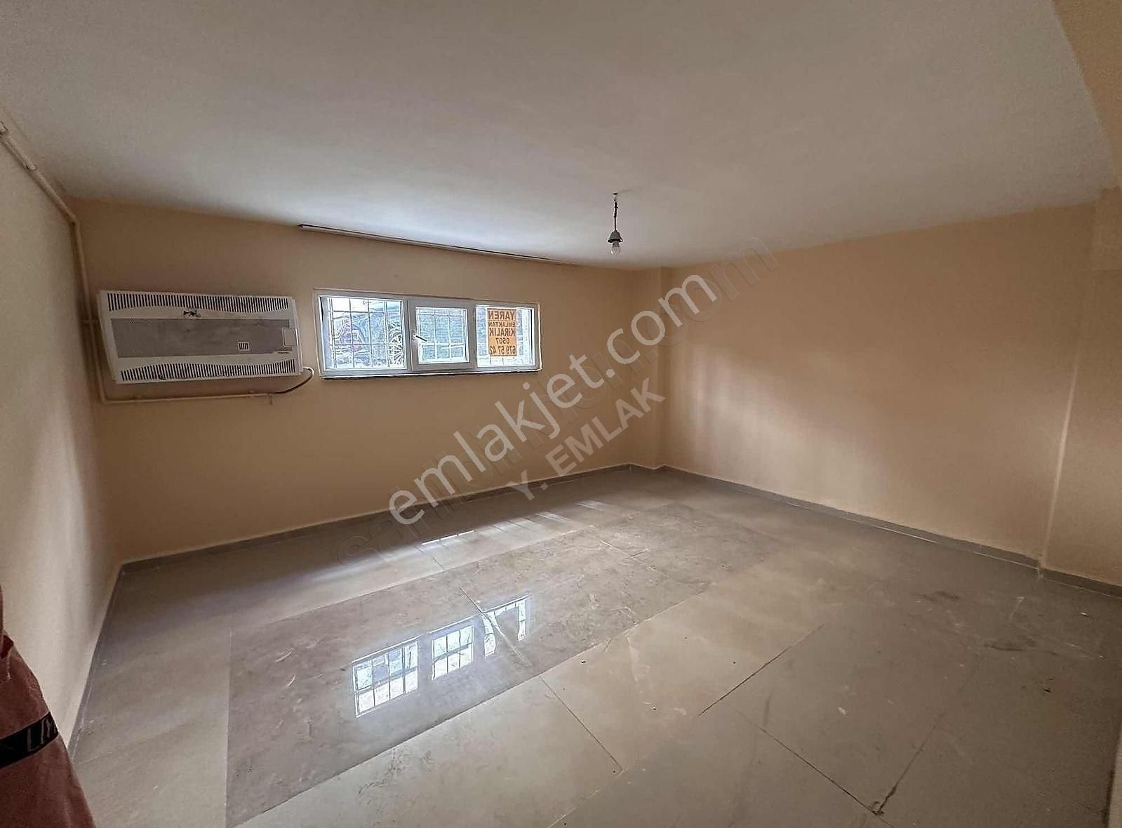 Esenler Üçyüzlü Meydanında Satılık 3+1 142 M2 Daire