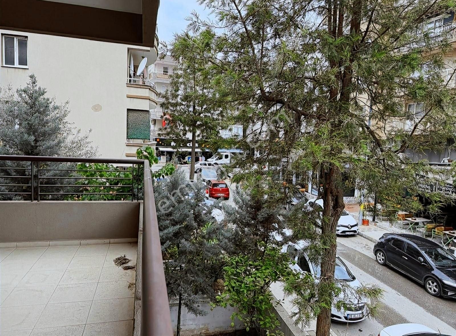 Menderes Kemalpaşa Mahallesinde 3+1 Satılık