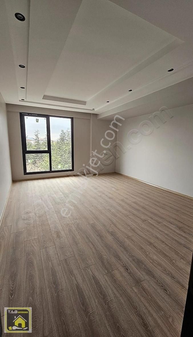 İstiklal Palazzoda 5.kat Harika Geniş Sıfır 3+1 135m2 Satılık