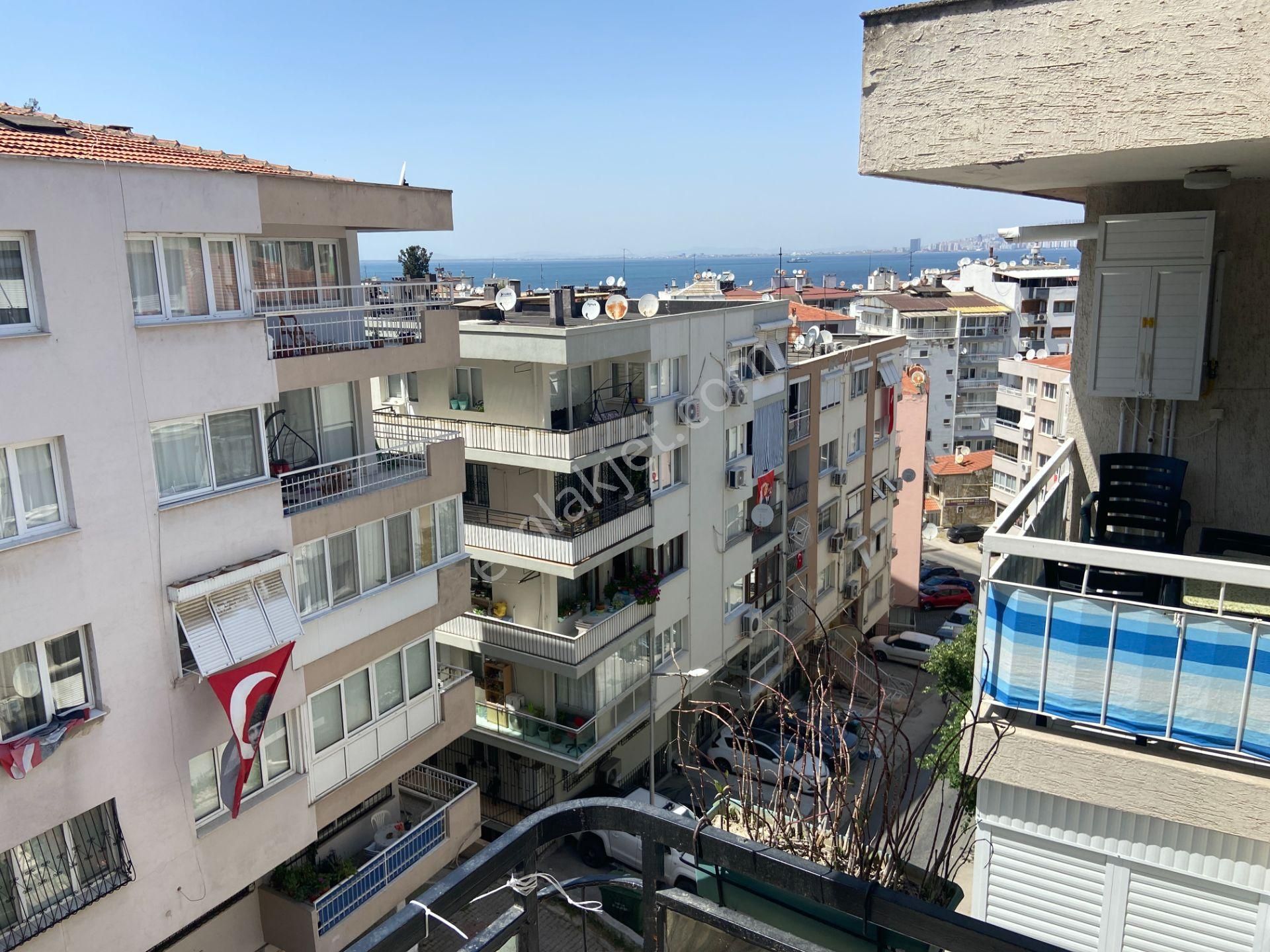 Göztepe Susuzdede Parkı Yanı Deniz Manzaralı 4+1 Satılık Daire