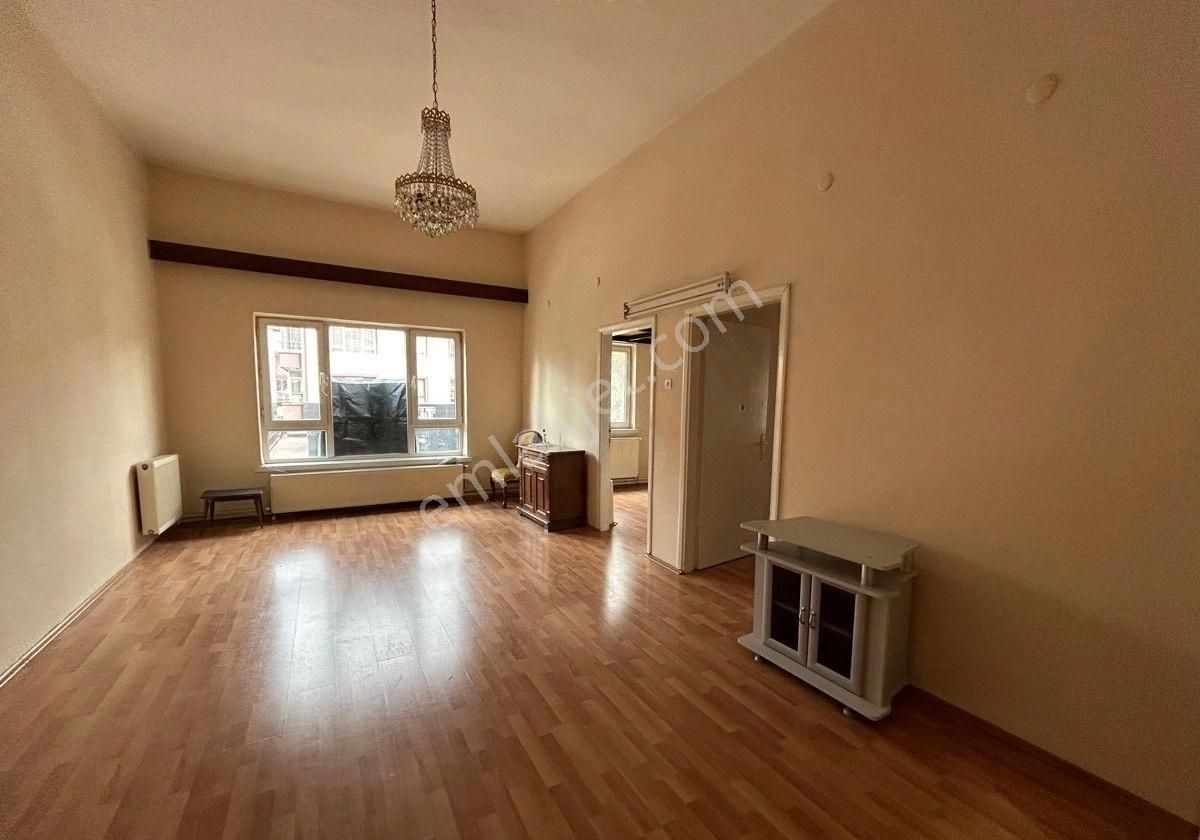Etlik'te Şehir Hastanesi Ve Gata'ya Yürüme Mesafesi Satılık 3+1 Daire