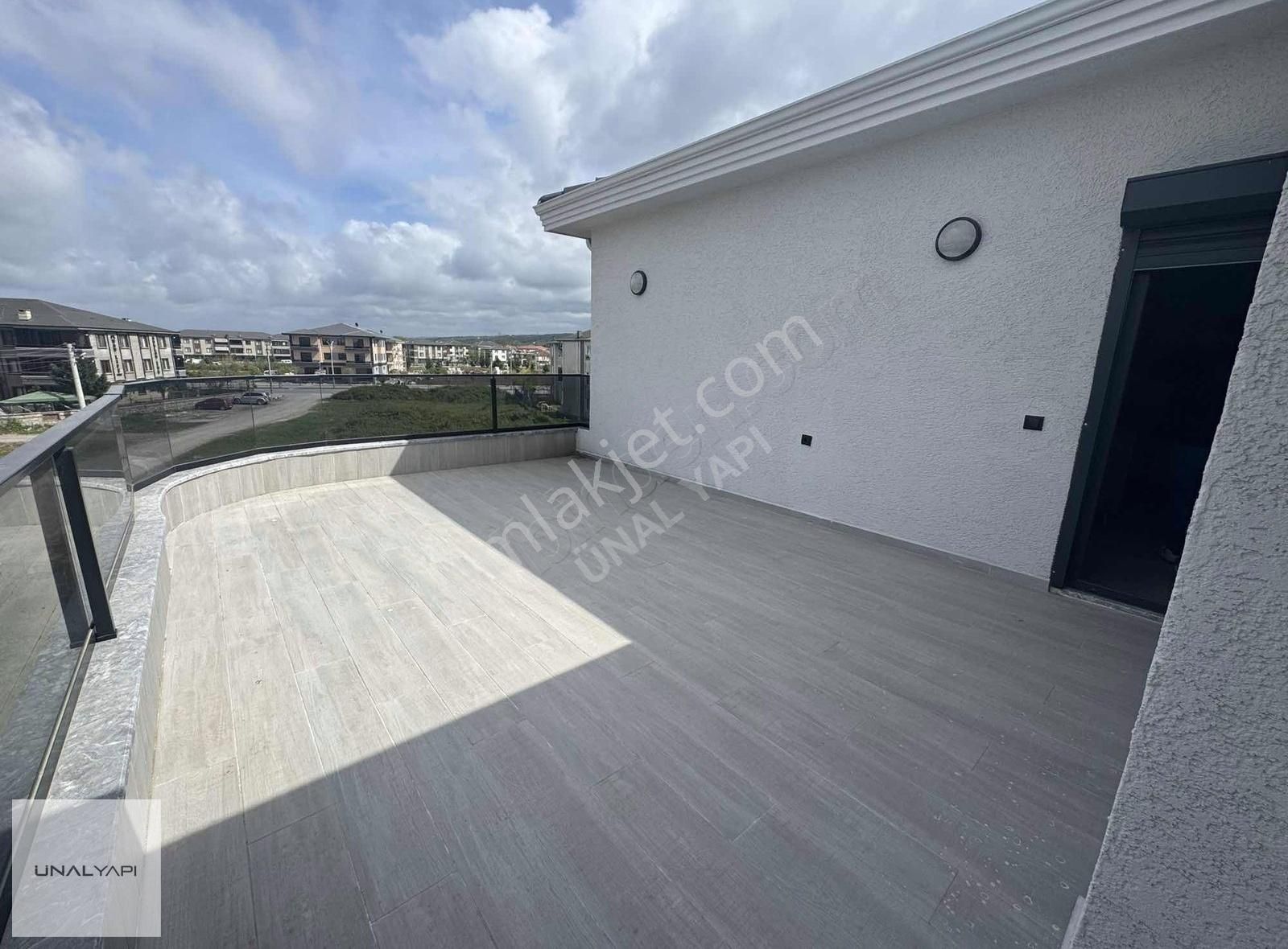 Müstakil Otopark, Havuz, Bahçe Jakuzi, Hamam Ve Sauna 5+1 Villa - Görsel 19