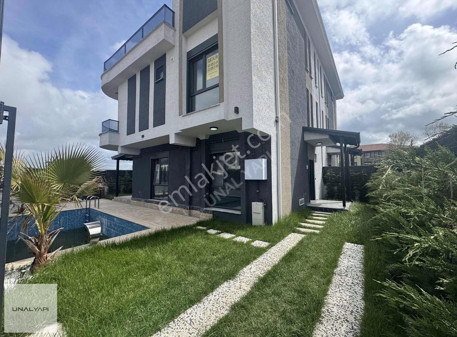 Müstakil Otopark, Havuz, Bahçe Jakuzi, Hamam Ve Sauna 5+1 Villa - Görsel 8