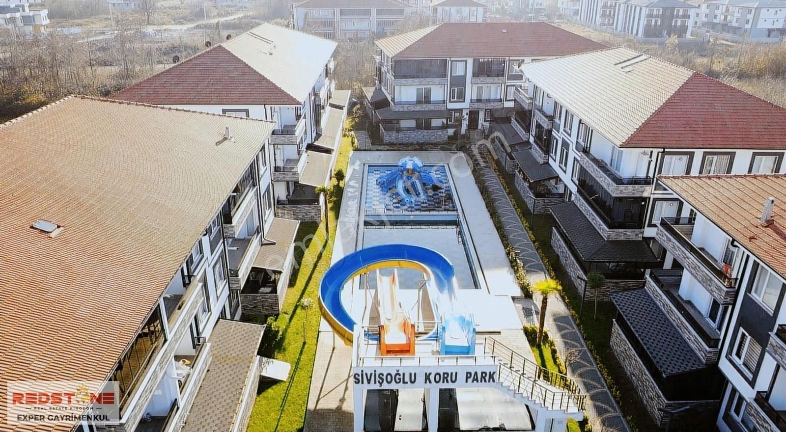 Karasu'da Havuzlu, Aquaparklı Lüx Sitede Satılık 2+1 Daire
