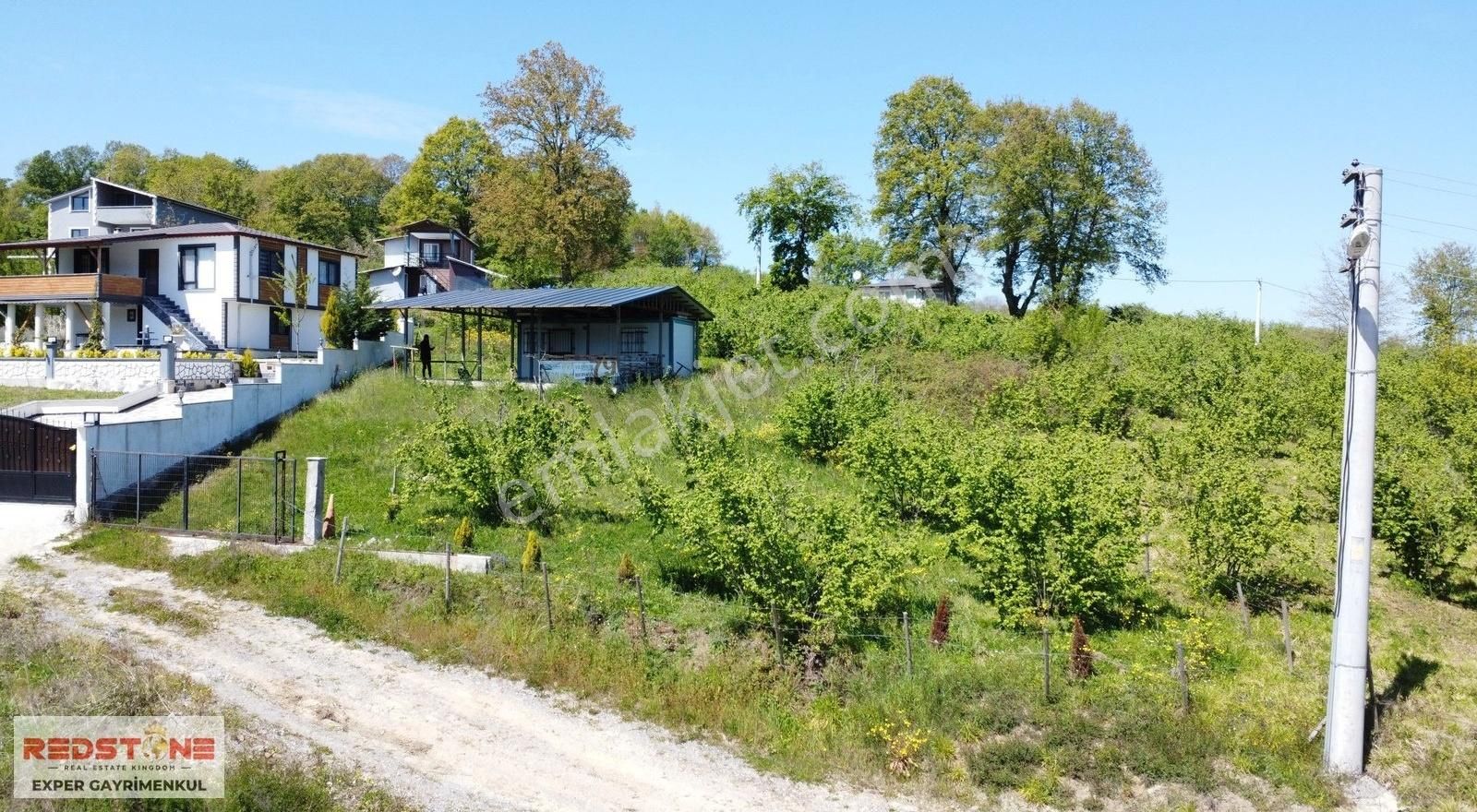 Taşlıgeçit'te 1+1 Konteyner Kurulu 700 M2 Arsa