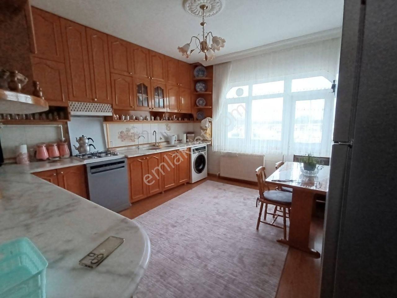 Polatlı Can Hastanesi Yakınında 3+1/150mk. Birinci Kat Daire