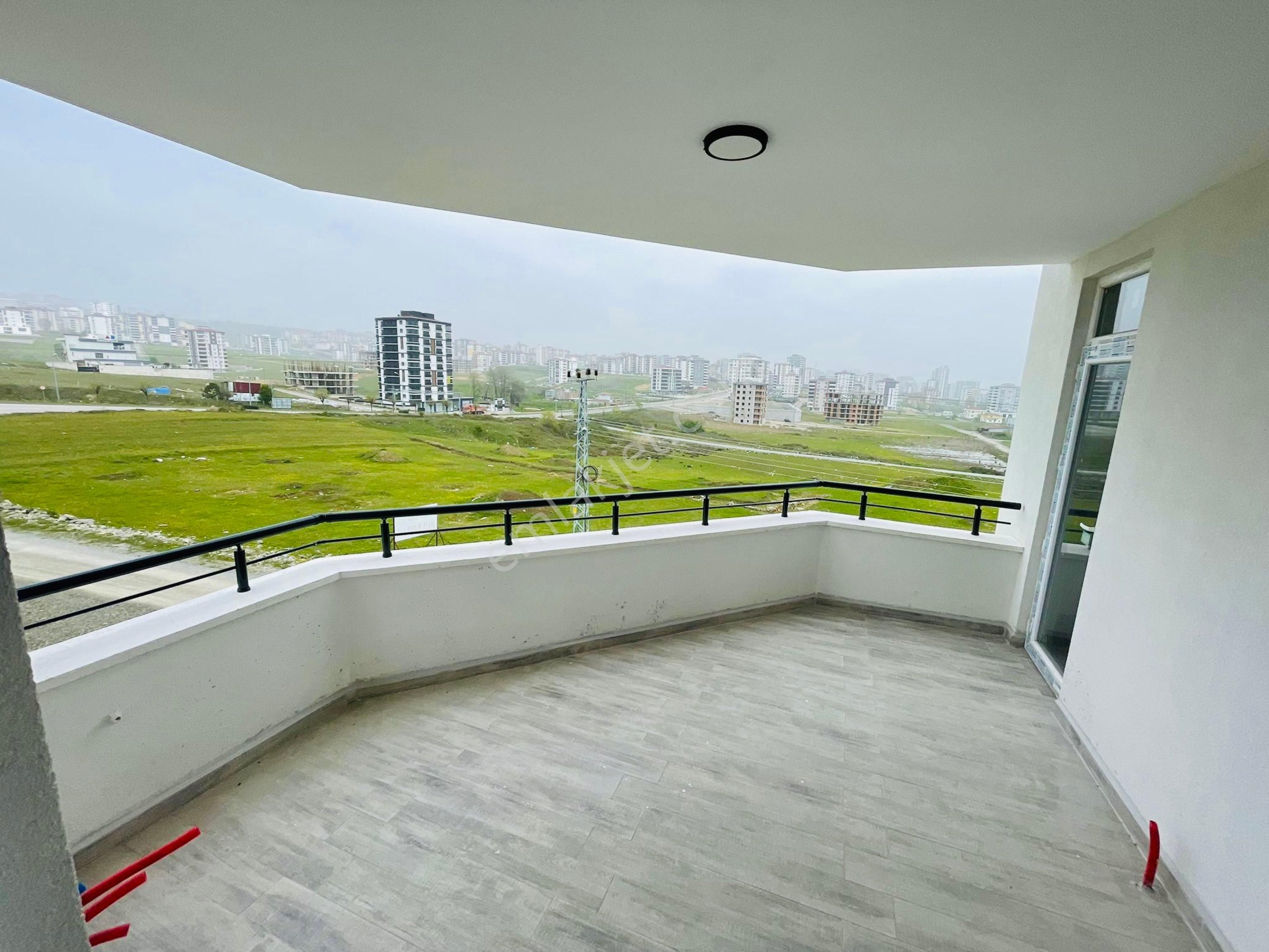 Furkan Emlaktan Tepecik Mah 1.kat 3+1 130m2 Çift Balkonlu Arakat Sıfır Fırsat Daire
