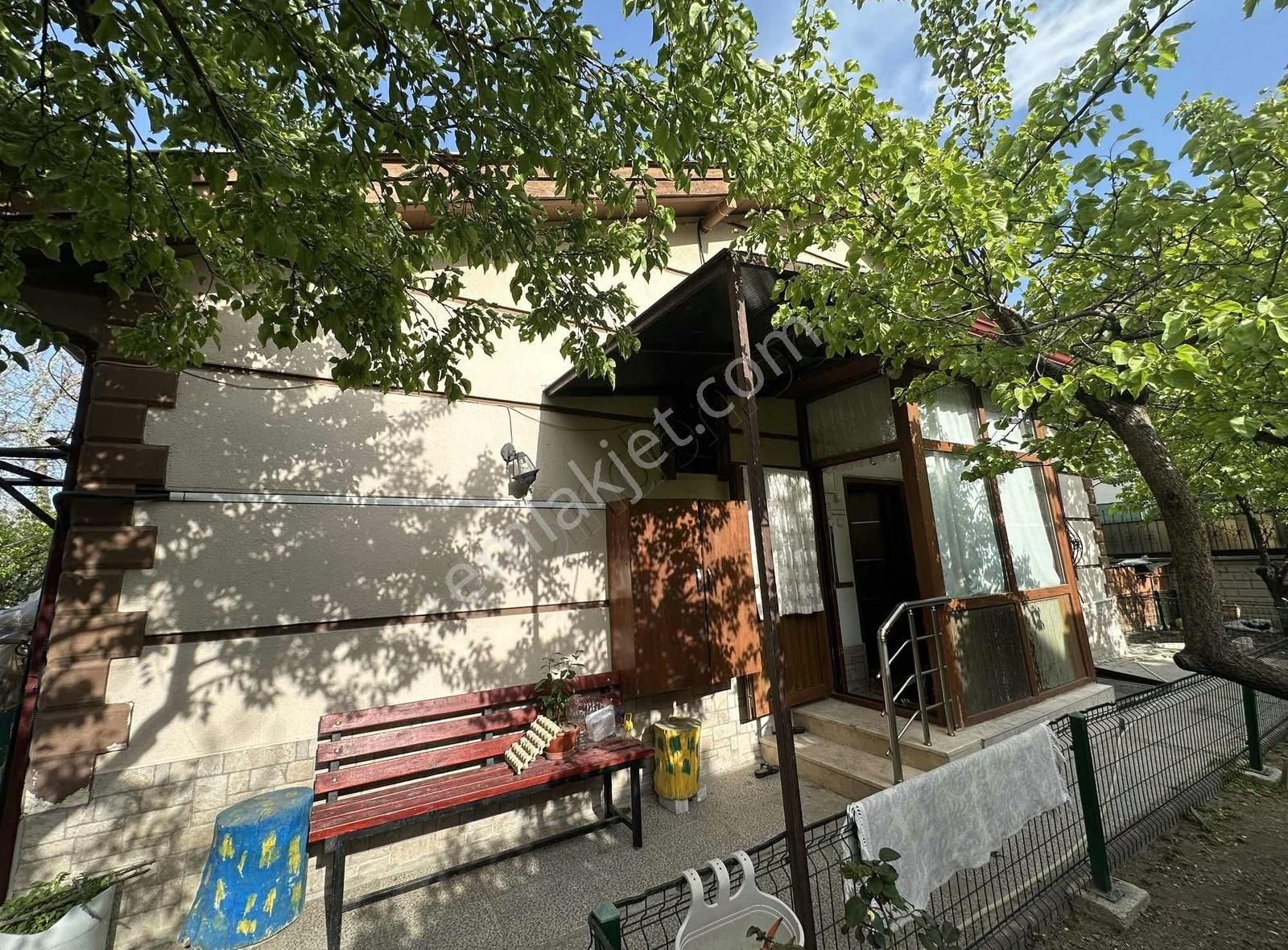 Meram Kafeler Sokağı Civarı 659 M2 Arsa İçerisi 2 Adet Müstakil - Görsel 14