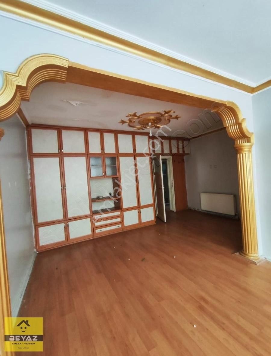 Nakipoğlu Mahallesinde 3+1 150 M2 Kiralık Daire