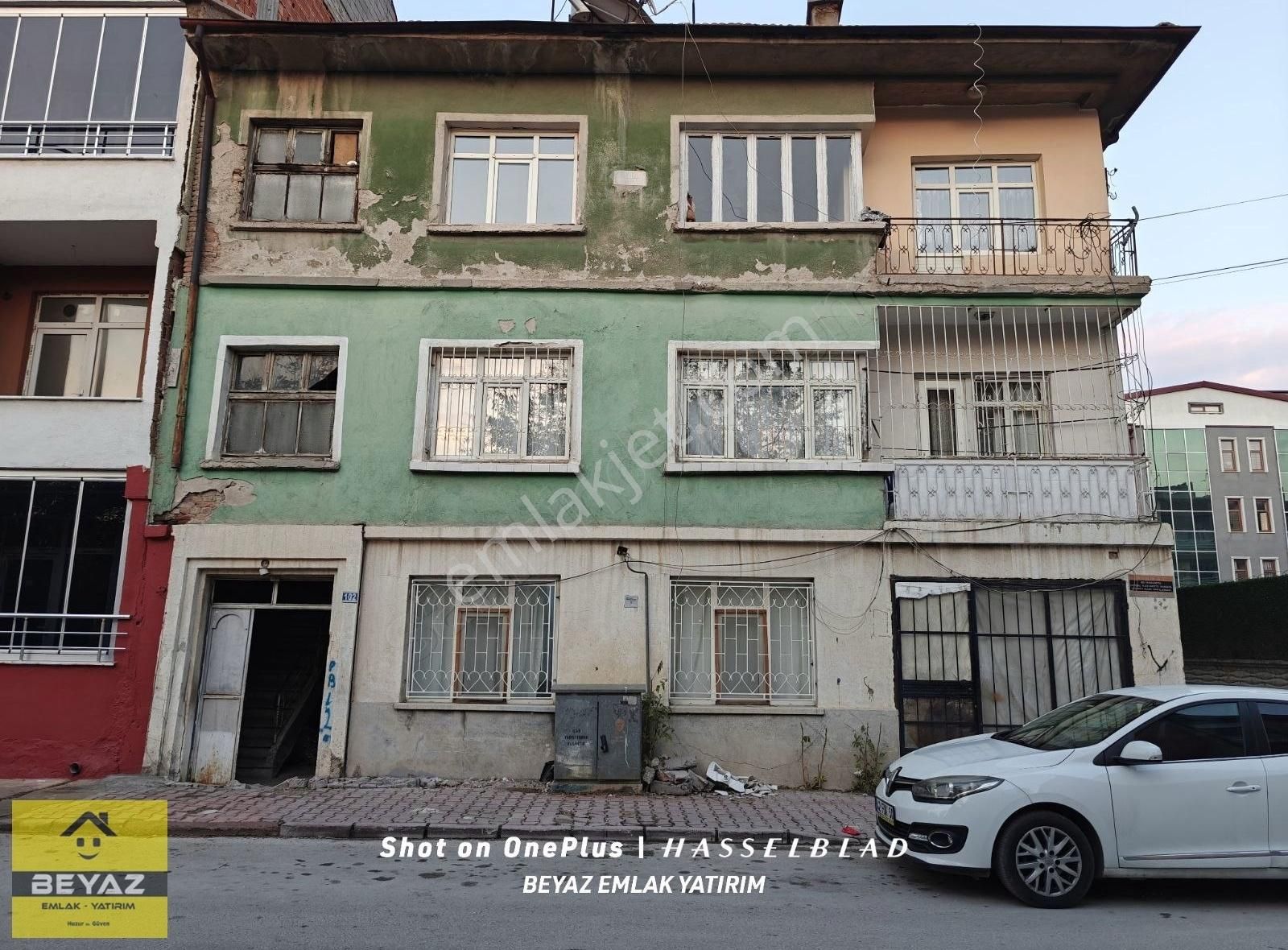 Keçecilerde İstanbul Cd Üzerinde 3 Tapu Bir Daire 2 De Dükkan