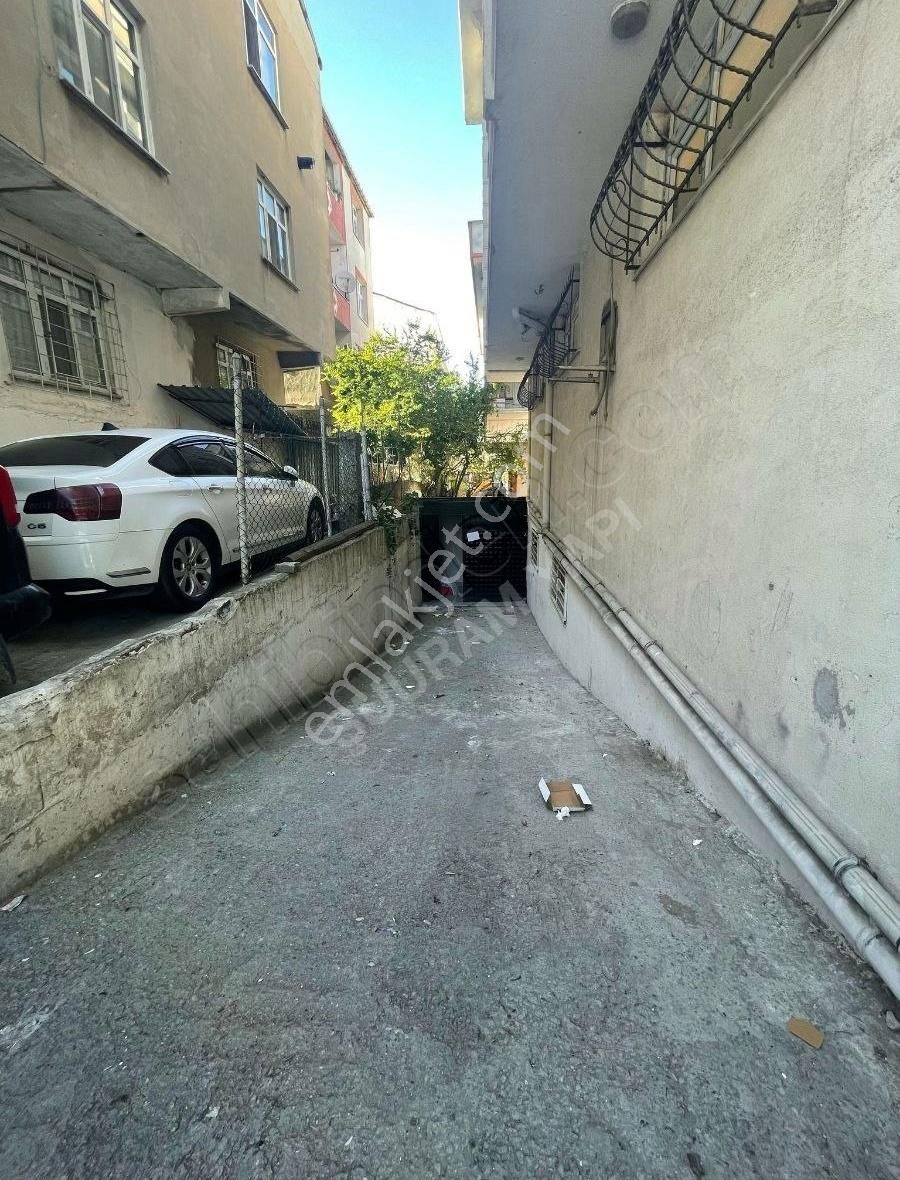 150 M2 Depoya Uygun Araç Yanasabilir Dükkan Altı Garaj