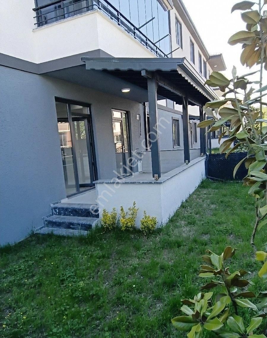 Sakarya Karasuda Geniş Metrekareli Asansörlü 2+1 Ve 3+1 Satılık Daireler