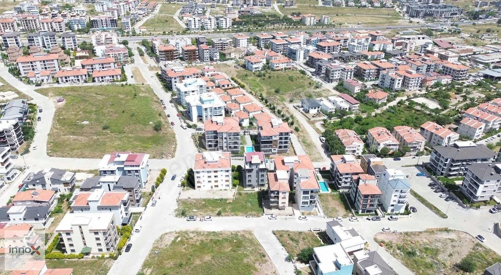 Camikebir'de 300m2 4 Kat İmarlı 8 Dairelik Satılık Arsa