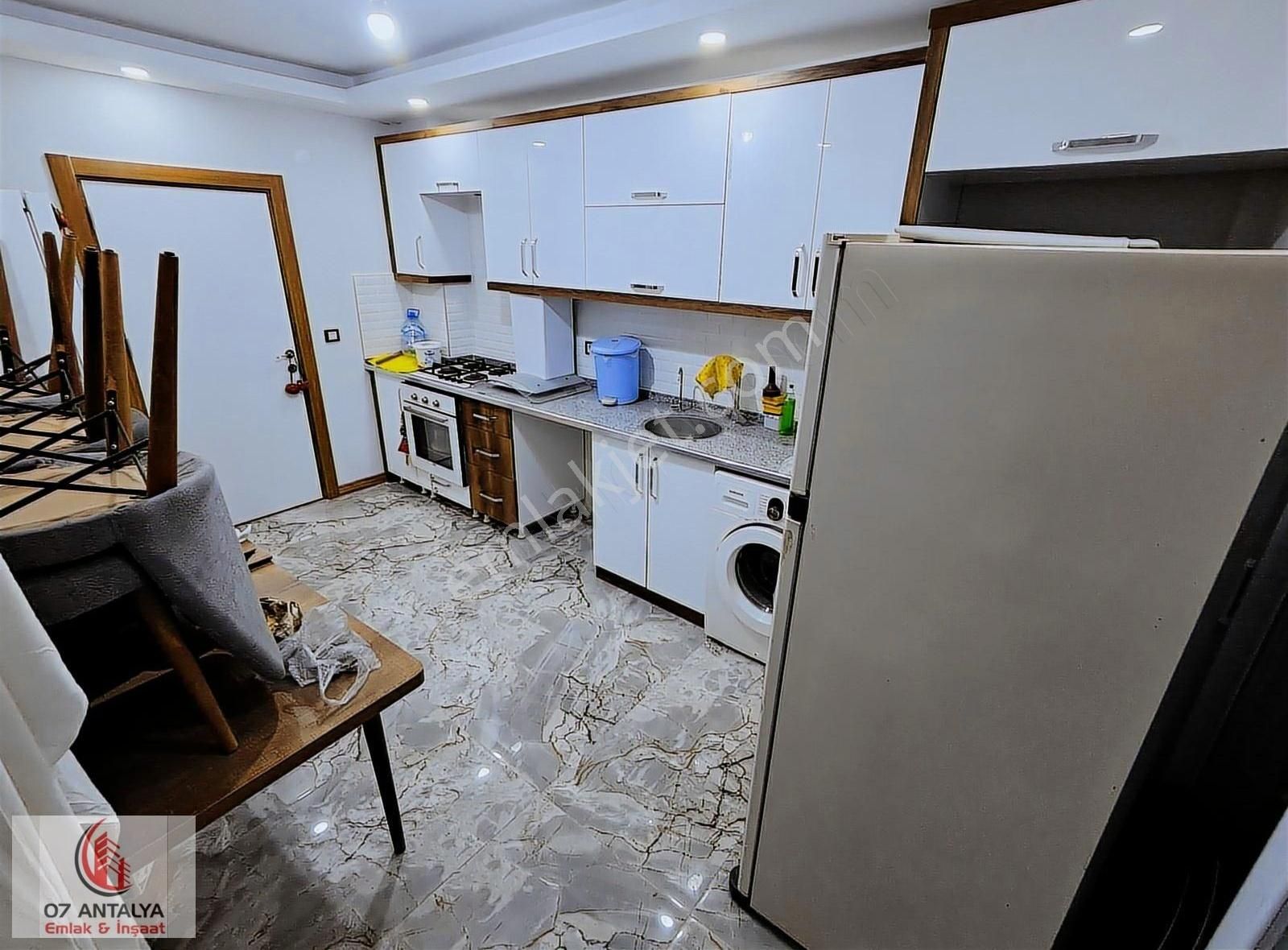 Aktoprak'ta Tramvay Dibinde Ebeveyn Banyolu 3+1 Fırsat Daire