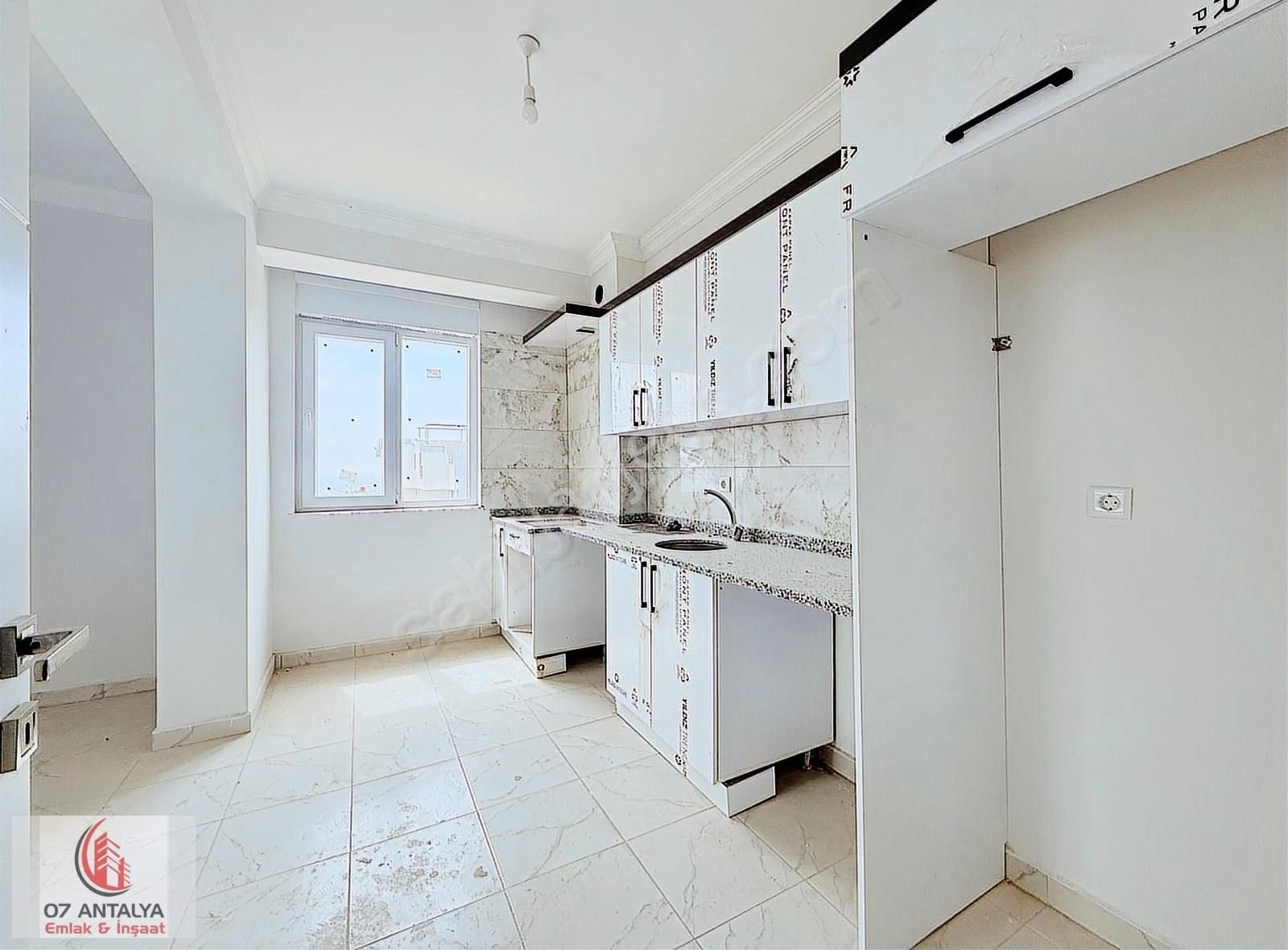 Kütükçüde Güney Cephe Deniz Manzaralı 200m2 5+1 Sıfır Asansörlü