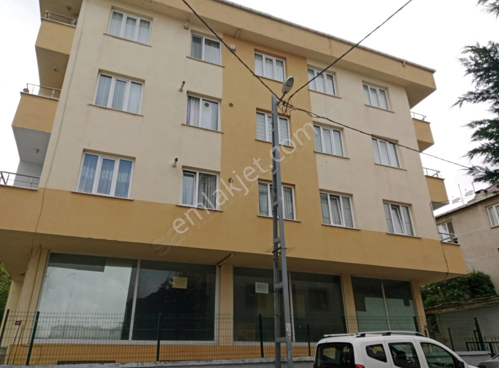 Pendik Ahmet Yesevi Mah. 3+1 Kullanışlı Satılık Daire