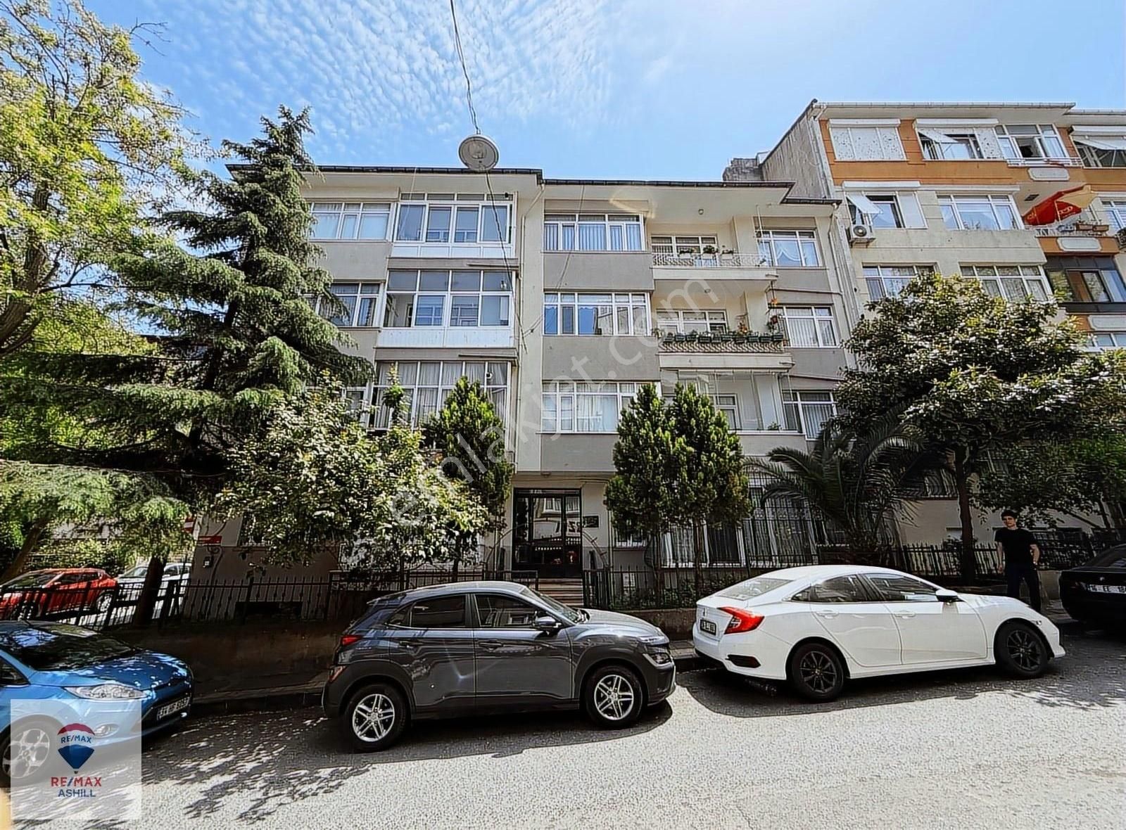 Ashill'den İcadiye Merkez'de Kiralık 3+1