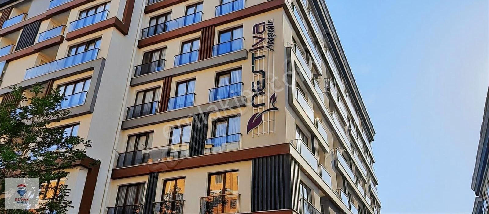 Ashill'den Çok İyi Konum Önü Açık Köşe Daire Üst Dubleks Teraslı
