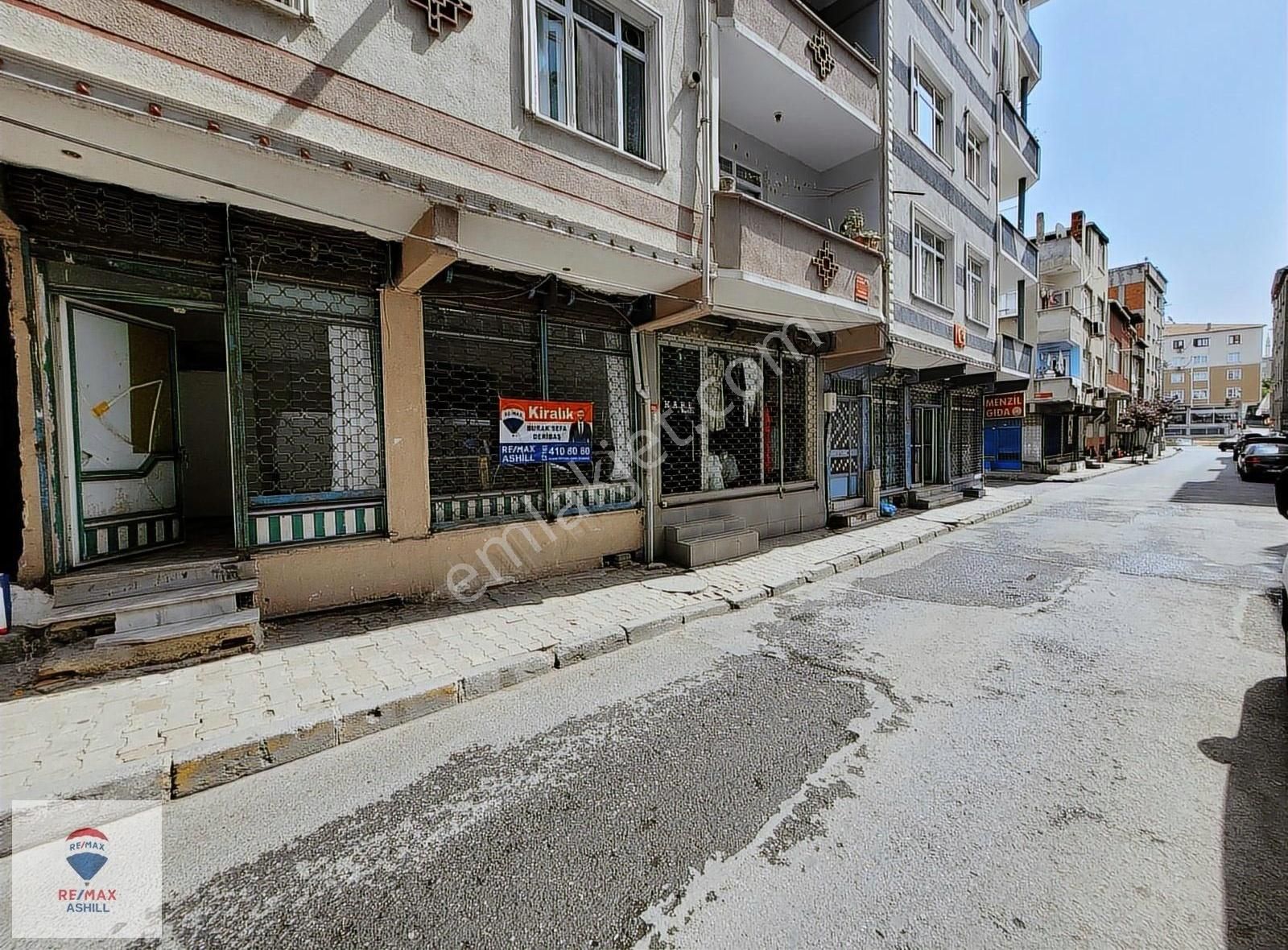 Ashill'den Ana Caddeye Ve Metroya Yakın Satılık 2 Adet Dükkan