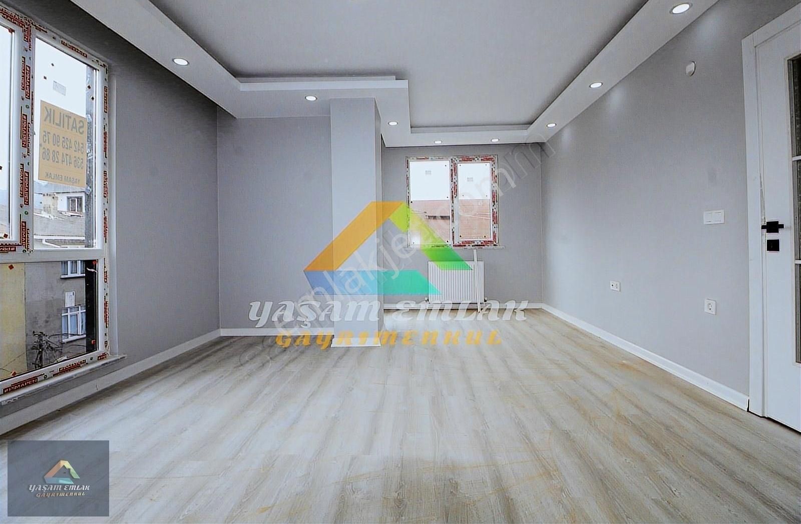 Yaşam'dan Hamidiye Mah. Caddeye Yakın Satılık Geniş 2+1 Daire