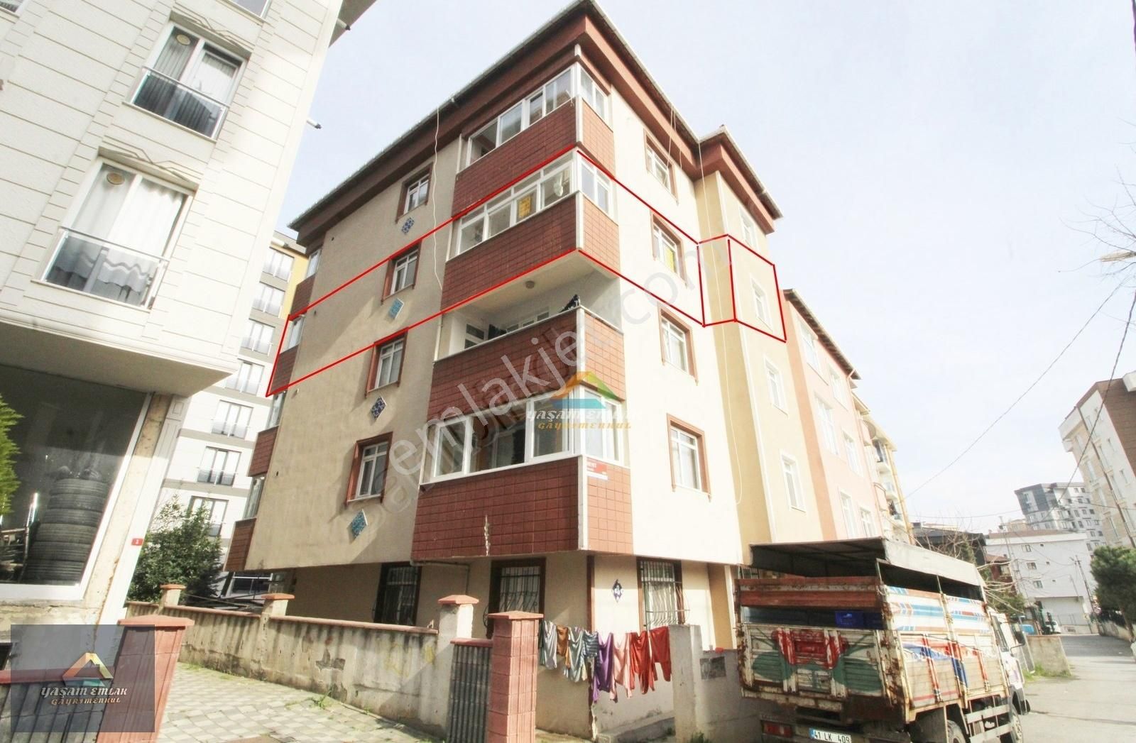 Yaşam'dan Kurtköy De Arsa Tapulu 145 M² Ara Kat Lüks Daire