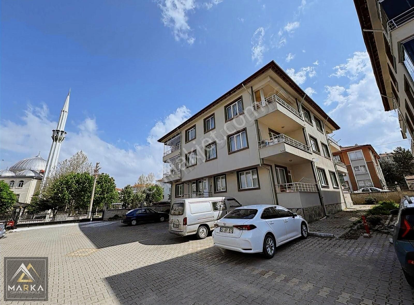 Marka'dan Yunusemre'de Aksa Sitesinde Satılık 3+1 Lüks Daire