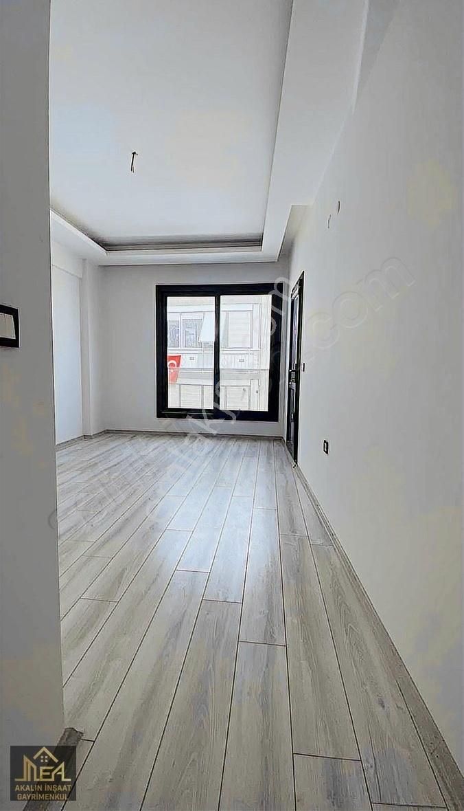 Akalın'dan İki Cadde Arasında Yeni Bina Geniş 2+1 Satılık Daire