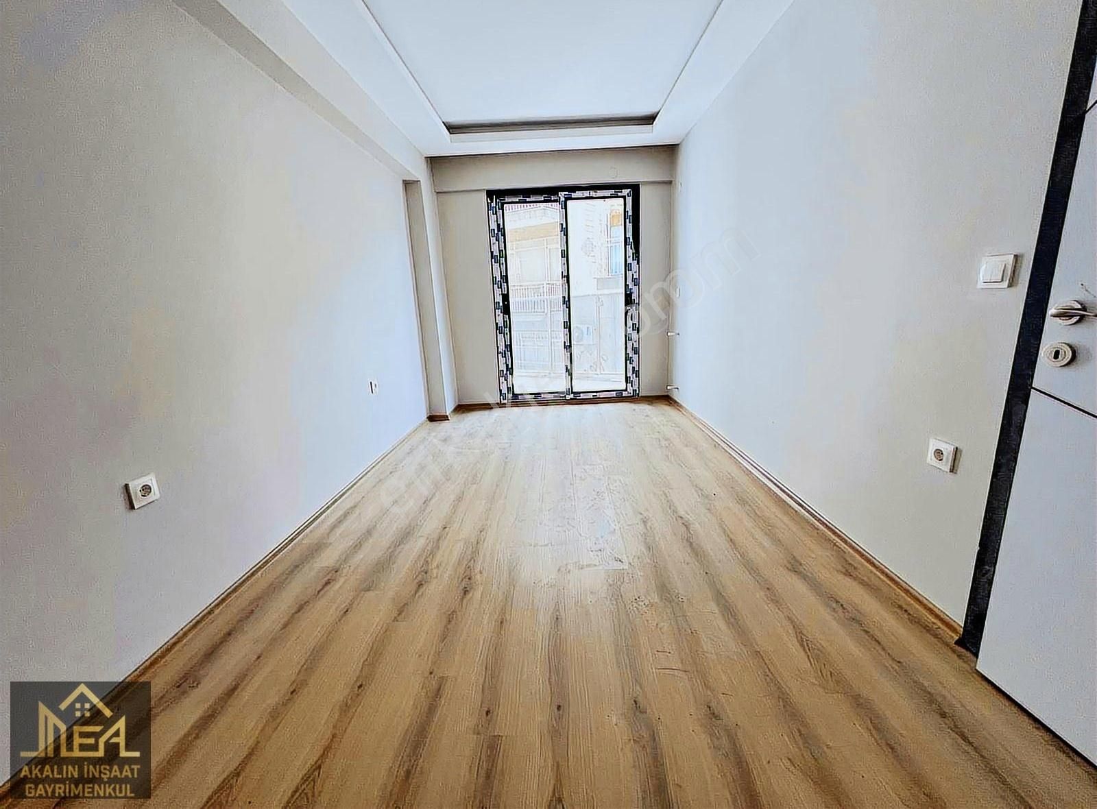 Akalın'dan Bahar Da 2+1 Otoparklı Doğalgaz Ve Adansörlü