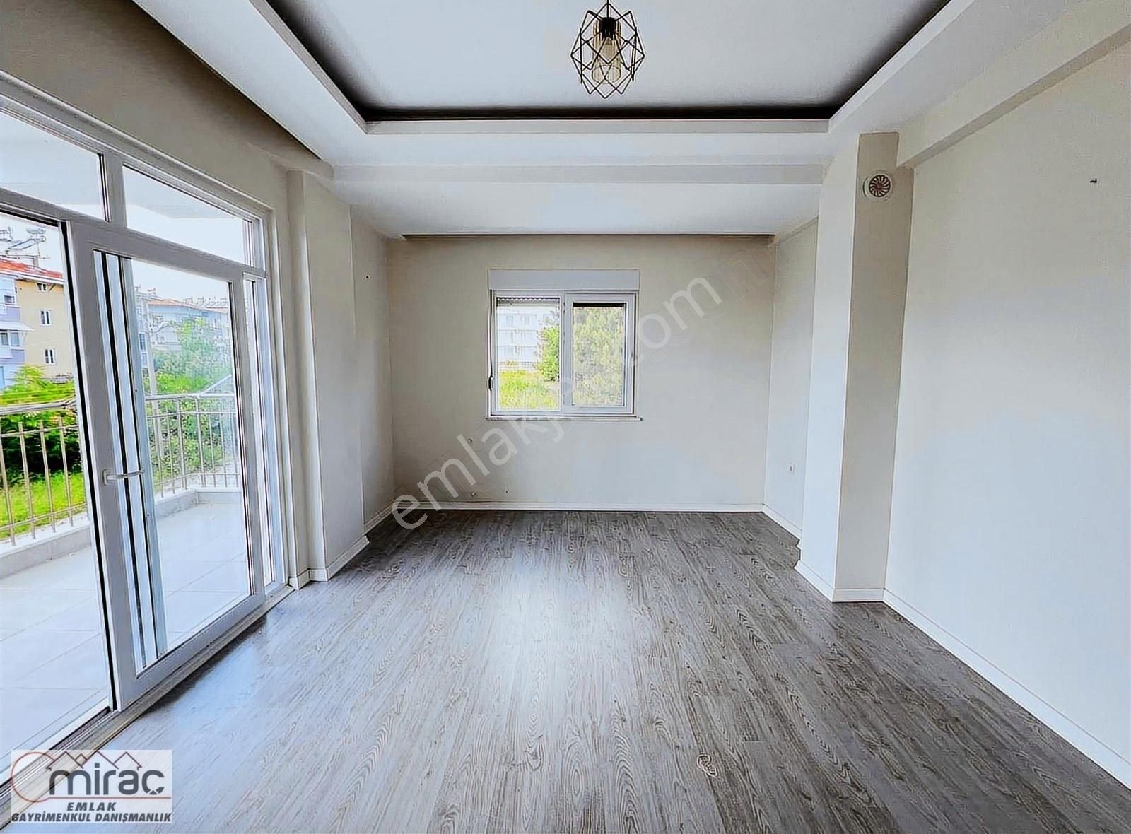 Ertuğrul Gazi Lisesine Yakın 2+1 Geniş Kiralık Arakat Daire