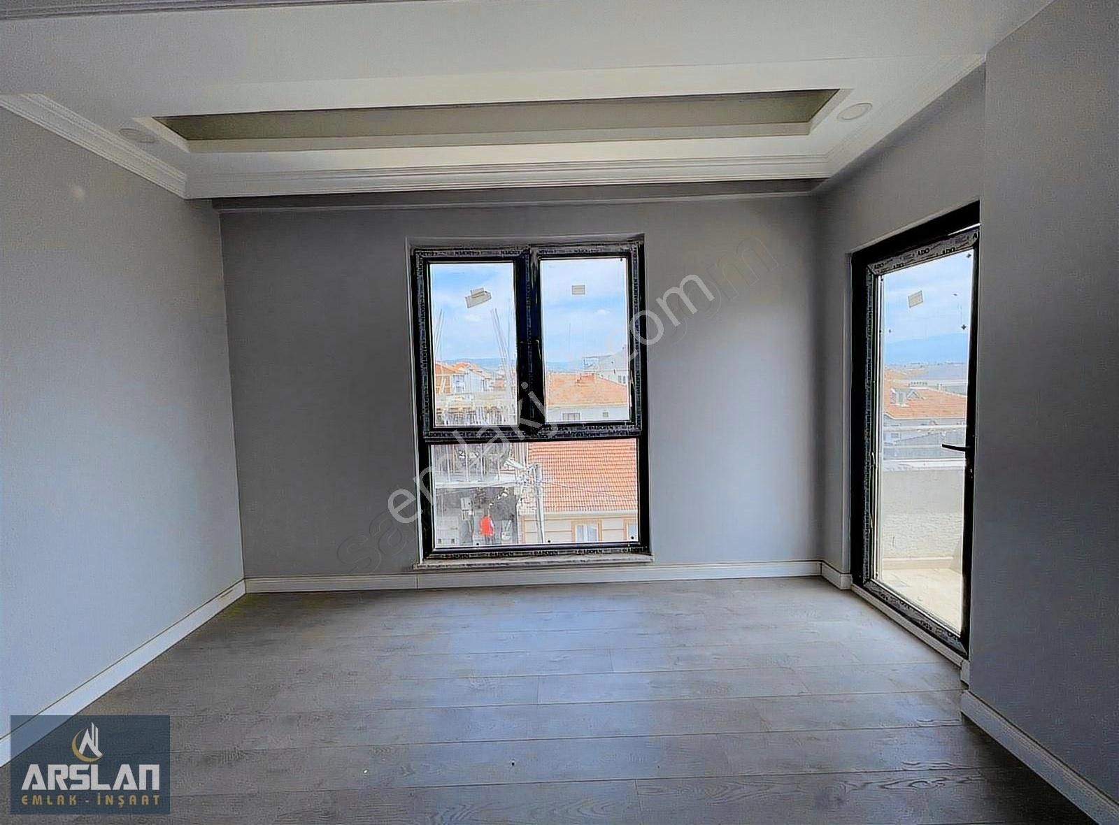 Bursa İnegöl Alanyurt Yeni Mah'de, 2+0,60m2, 3.kat,satılık Daire