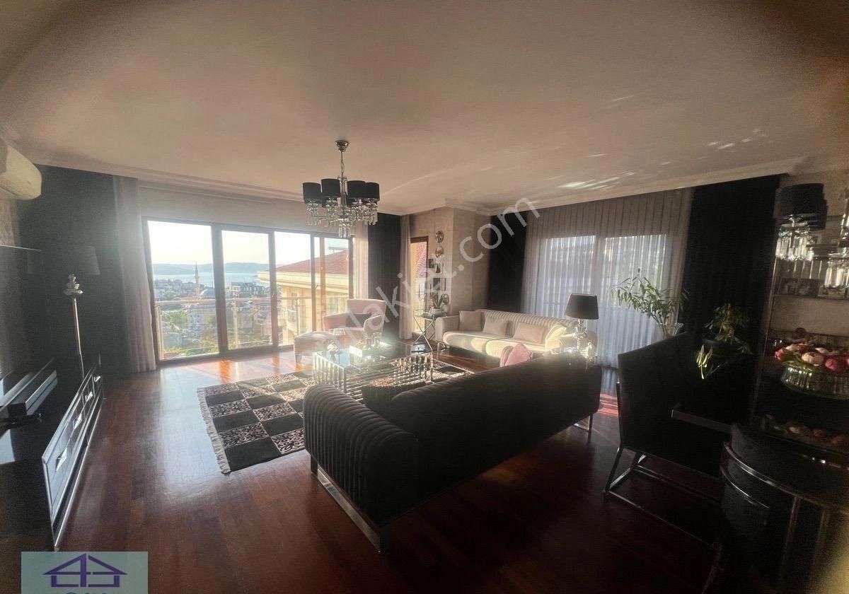 Elite’den Butik Sitede Boğaz Ve Havuz Cepheli Çatı Dubleksi - Görsel 21