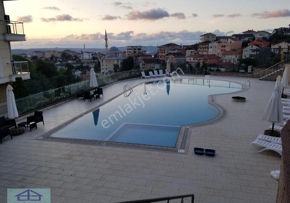 Elite’den Butik Sitede Boğaz Ve Havuz Cepheli Çatı Dubleksi - Görsel 34