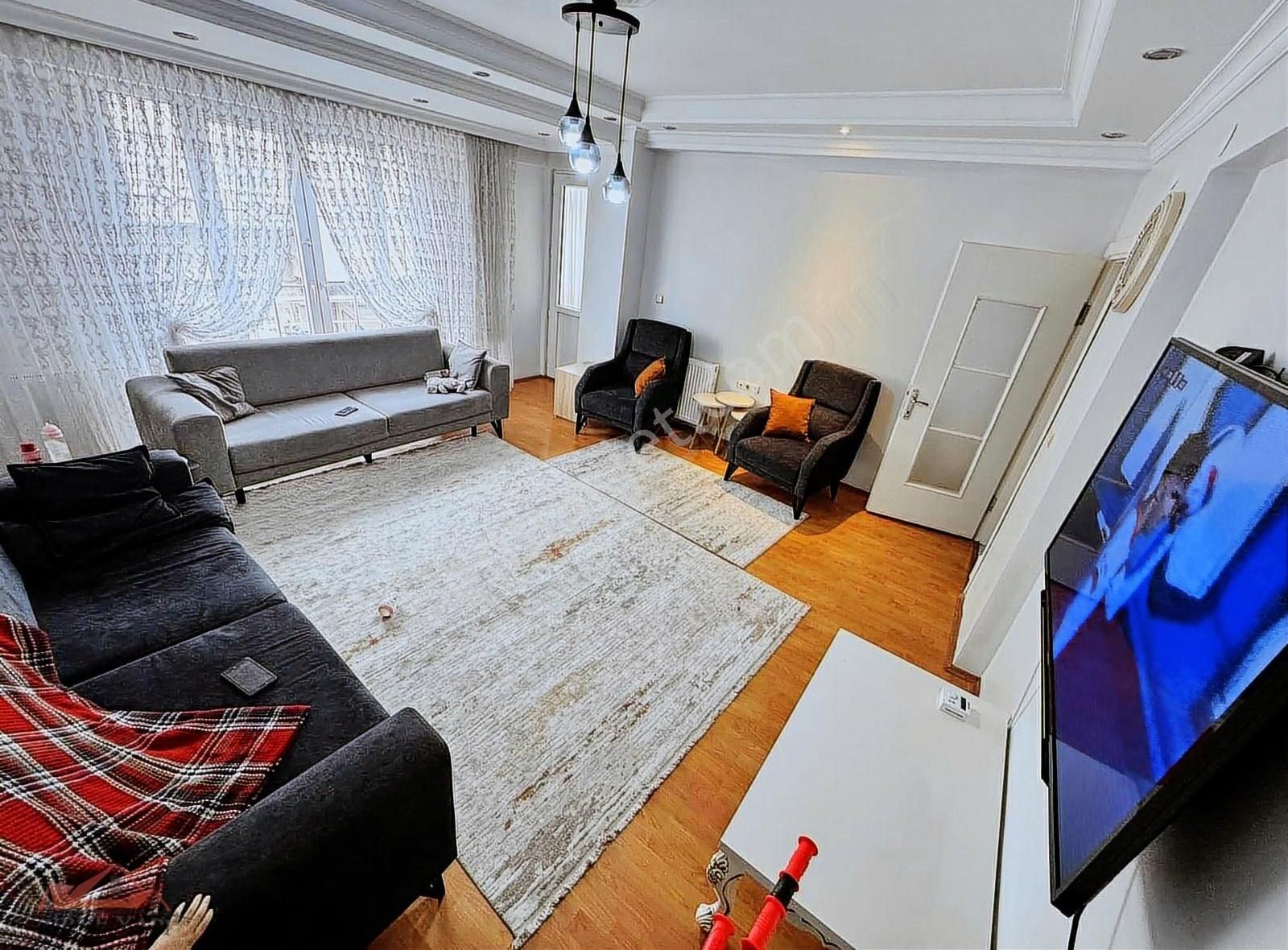 Akşemsettin Cengiztopel Cad Altında 1kat 3+1 130m2 5.100.000tl
