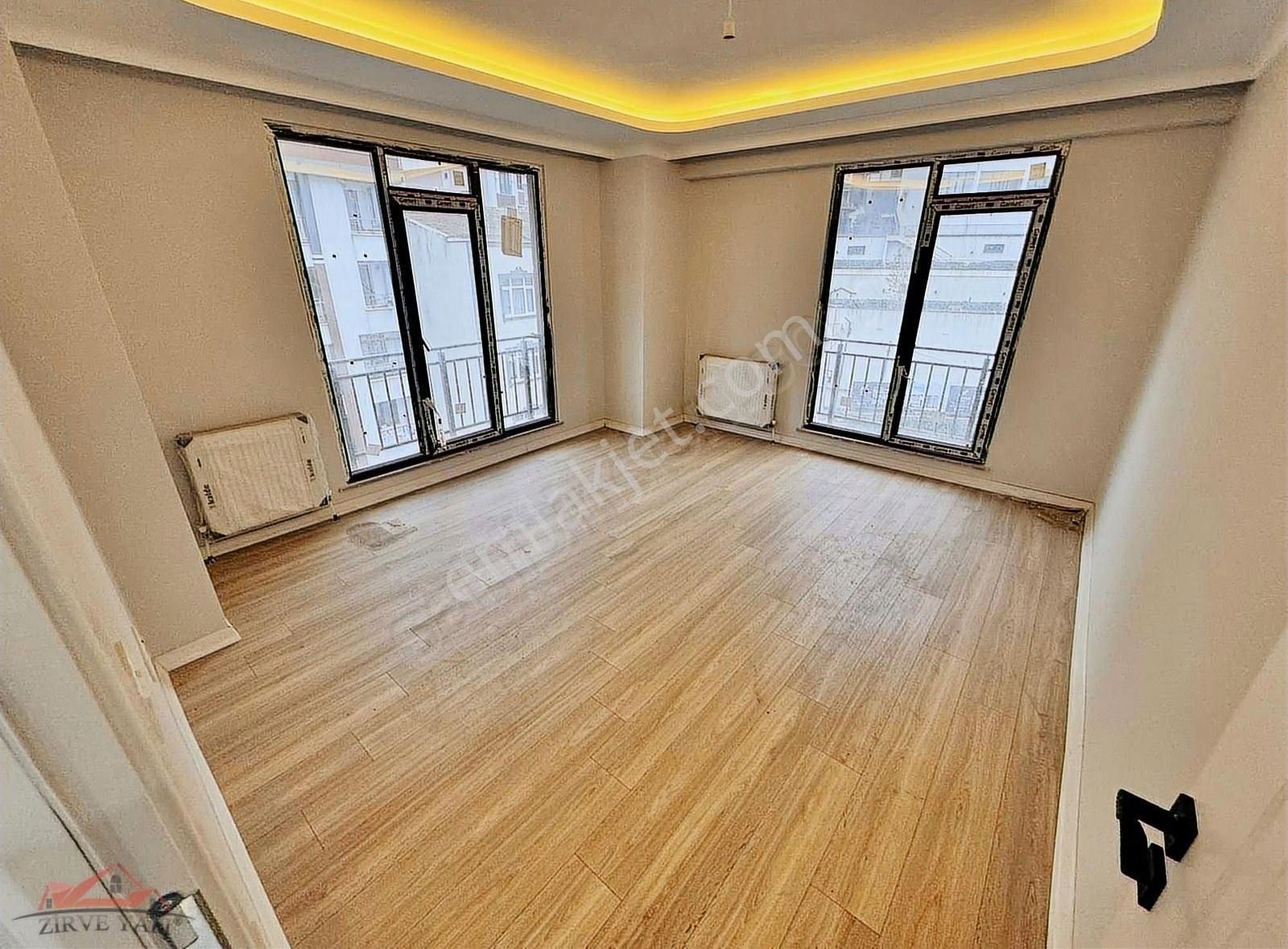 Eyüp Çırçır Metro 7 Dakika Sıfır Site Manzara Boş 7.kat 2+1 95m2