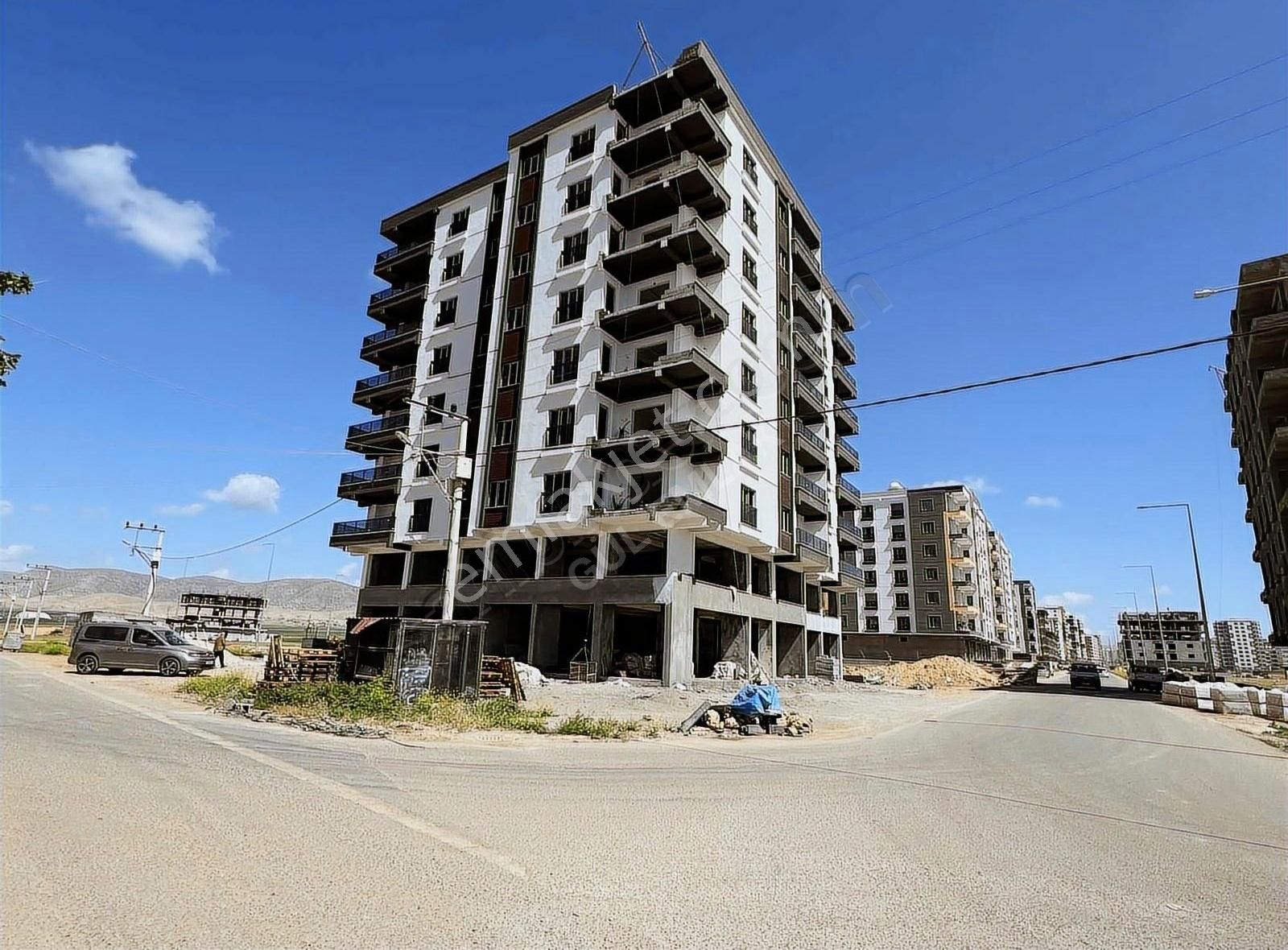 Gül Emlaktan Satılık Kooperatif Köşe Başı Daire