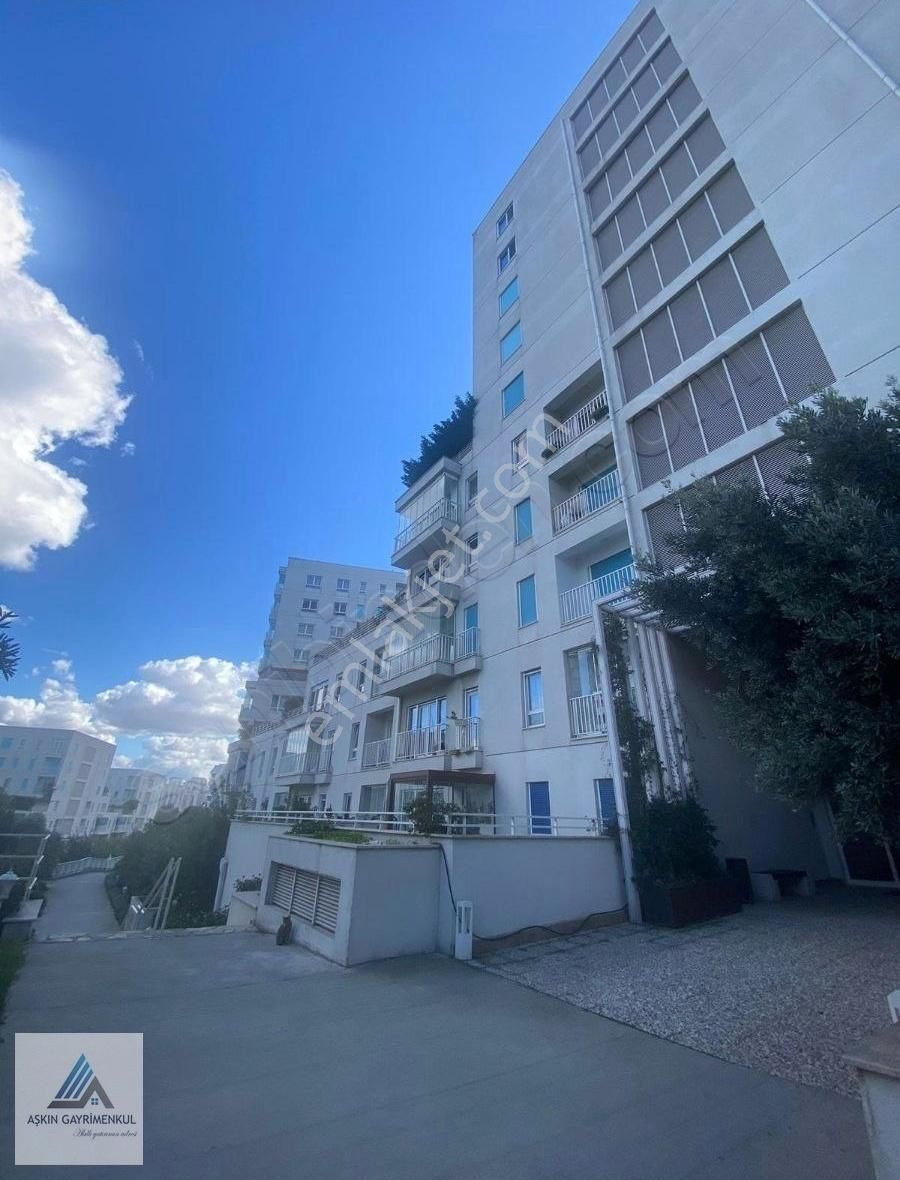 Ege Yakası 3+1 Satılık Bahçe Katı 13.500.000. Tl 70 M2 Bahçeli
