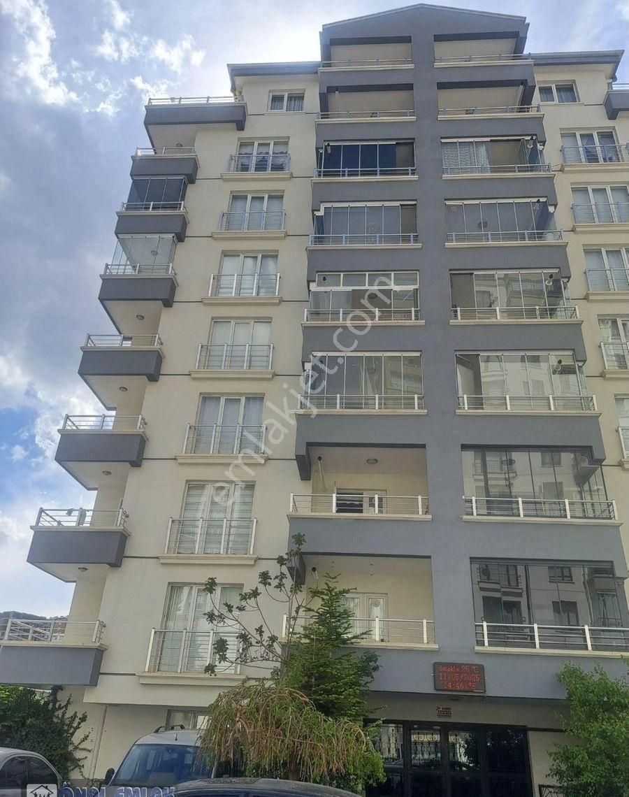 Önaldan Ankara Mamak Durali Alıç Mah.4+1 Dubleks Yapılı Açık Teraslı