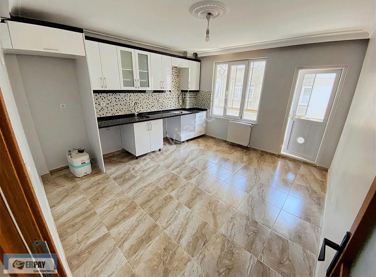 Erpay İnşaat'tan İ.paşa Mah.3+1 130m2 Ara Kat'ta Satılık Daire