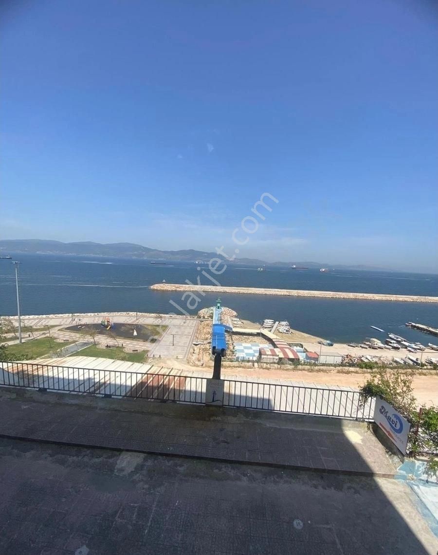 Hacıyusuf Mahallesinde Full Deniz Manzaralı Kiralık Daire