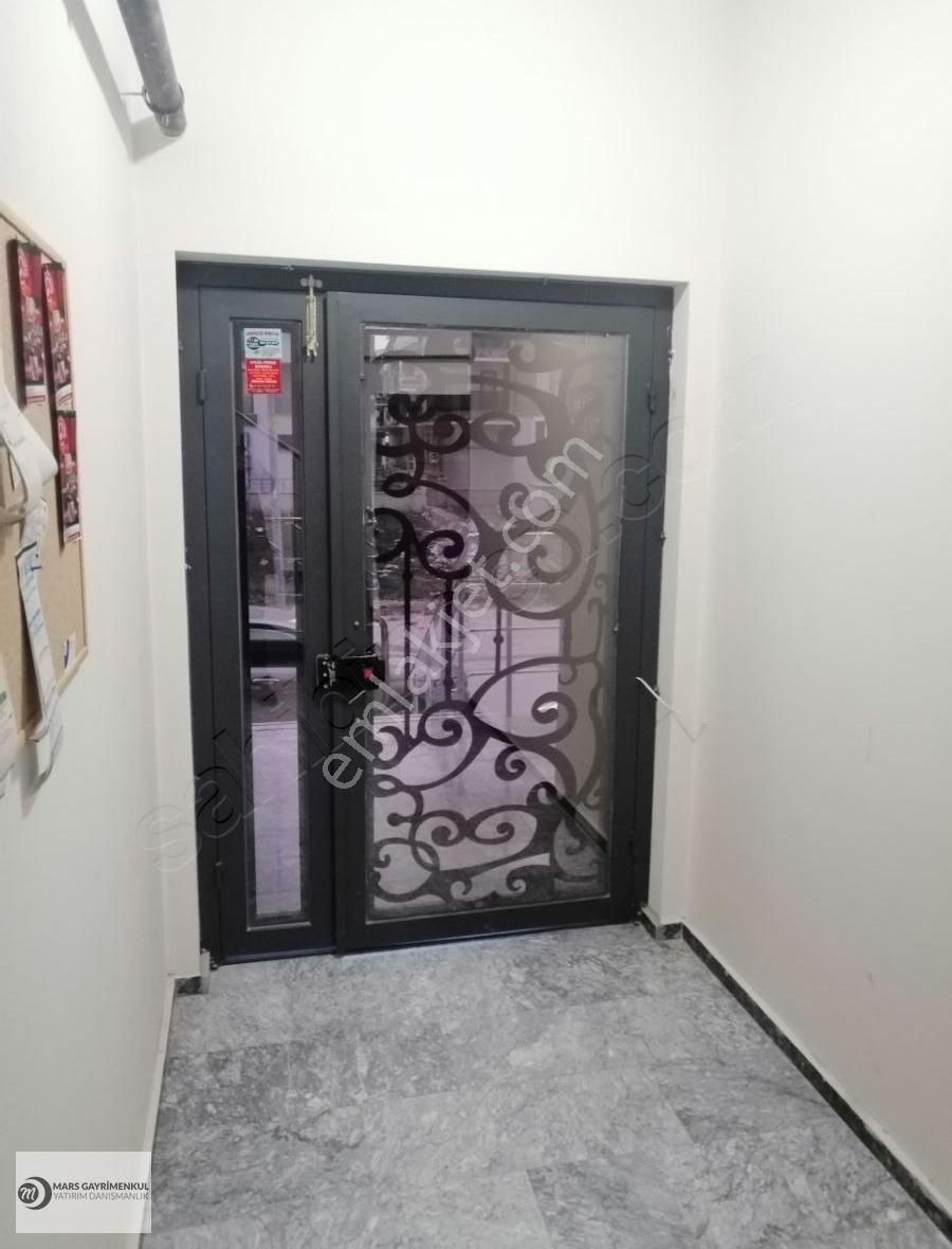 Şehir Hastanesine Yürüme Mesafesinde Kiralık Full Eşyalı 1+1