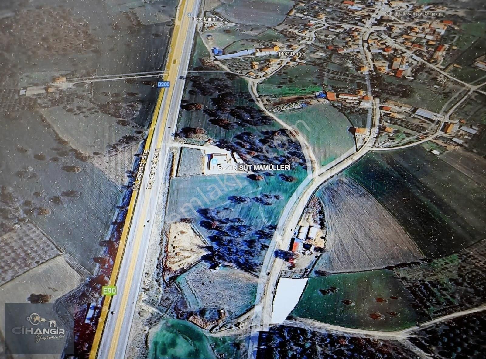 Çanakkale Merkez Özbek Köyünde Satılık 315 M2 Tarla