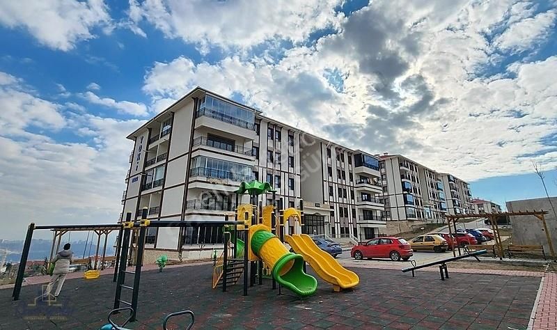 Güler^den Yenimahalle Tokide Panoramik Ankara Manzaralı 3+1 130m