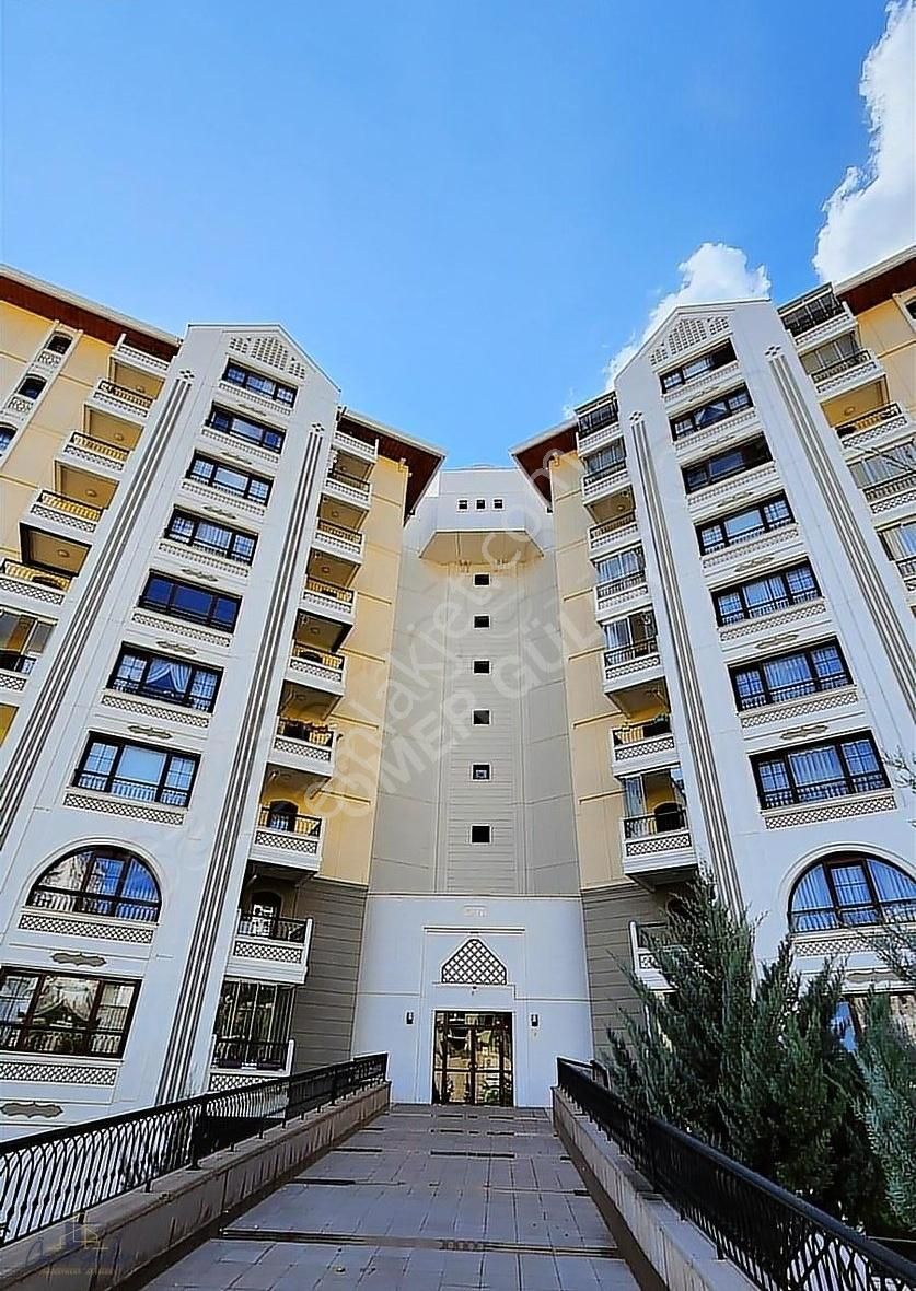 Güler^den Altındağ'da 3+1 170m2 5.490tl Taksit Müstakile Uygn Ma