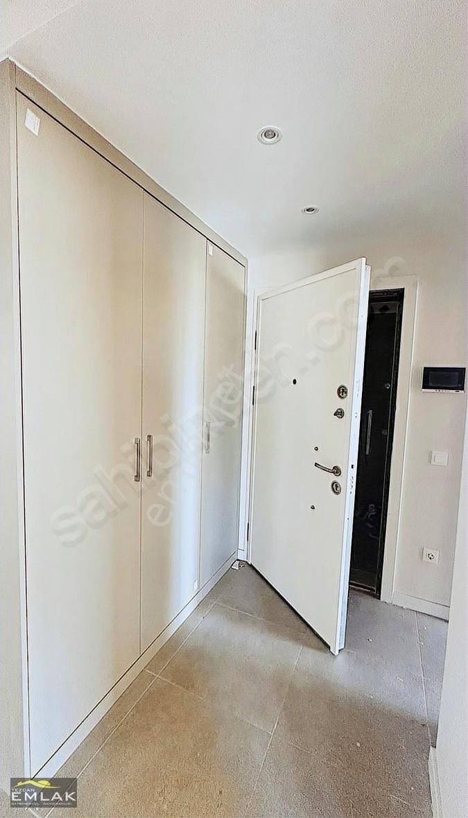 Esenler Platınyum Sitesinde Geniş 3+1 Bahçe Katı