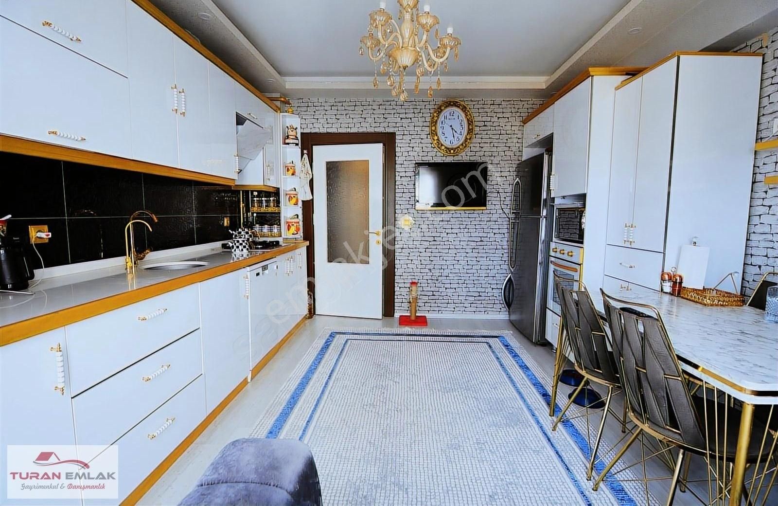Turan'dan Modern Mimari & Site İçerisinde Şık Tasarım 3+1 Daire