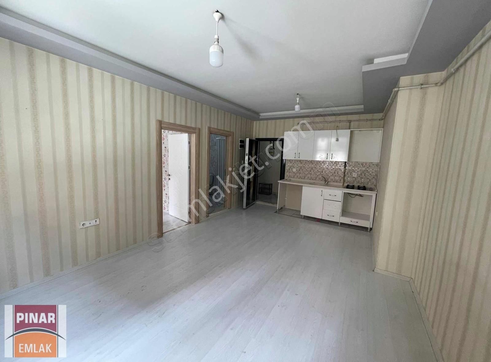 Pınar Emlak' Tan Lokman Hekim Civarı Kiralık 1+1 Daire
