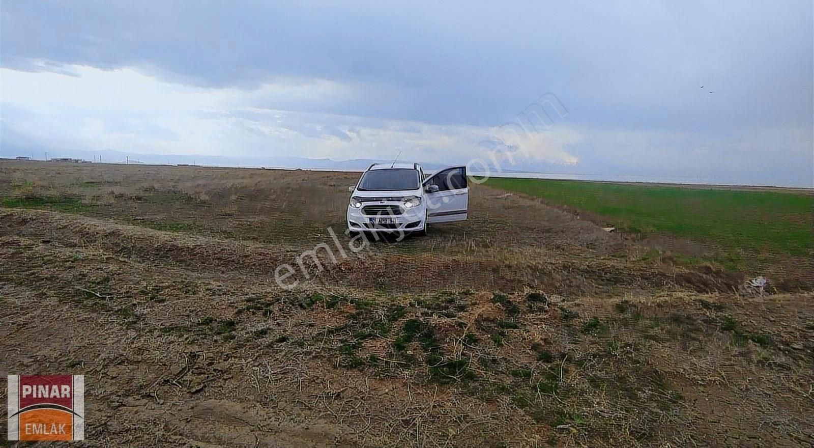 Pınar Emlak'tan Bardakçı Mah.satılık Tarla